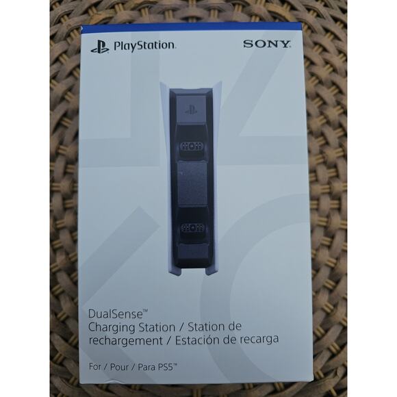 Sony PlayStation 5 / PS5 DualSense Charging Station Official - Picture 1 of 4